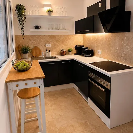 Marina Cozy - Near Port&beach Apartament